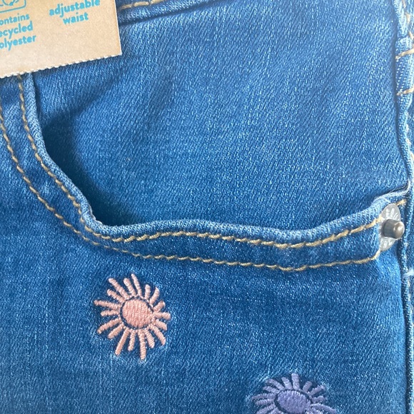 Girls denim shorts size 7 regular - Picture 9 of 13